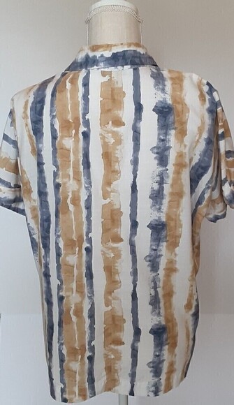 Ann Taylor Factory Cuffed Capped Sleeve Button Up Blouse  Size M - Picture 3 of 8